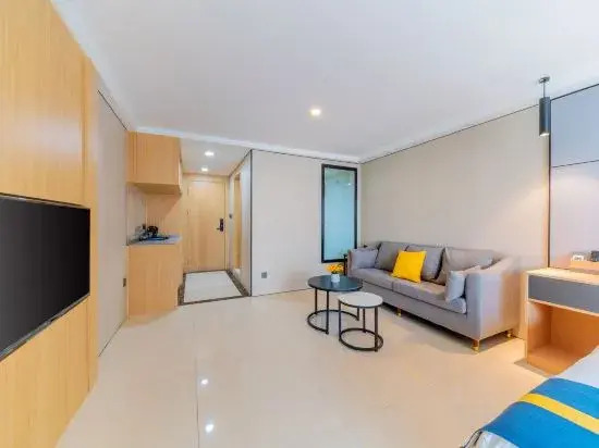 No.1 Apartment (Guangzhou Luogang Agile Plaza Shuixi Metro Station)