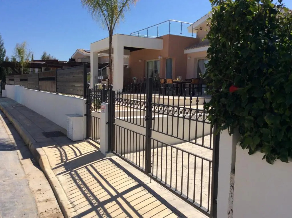 Dream House Latchi Villa