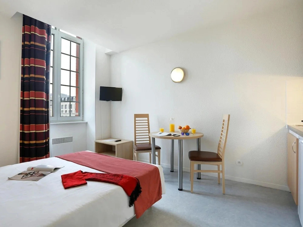 Romantic Getaway in Epernay