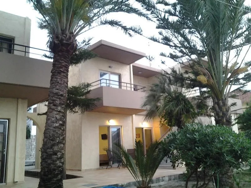 Lolas Hotel