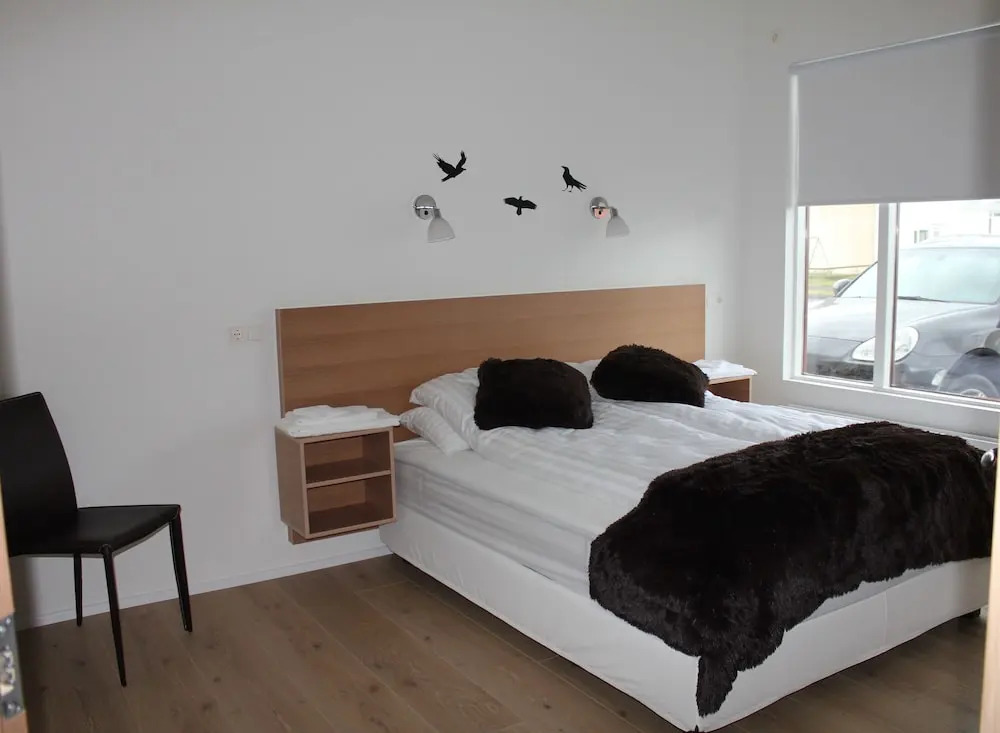 Lonid Apartment