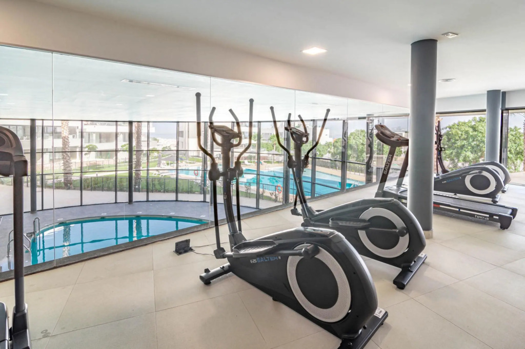 LME13.3A- Modern and luxury flat close to port