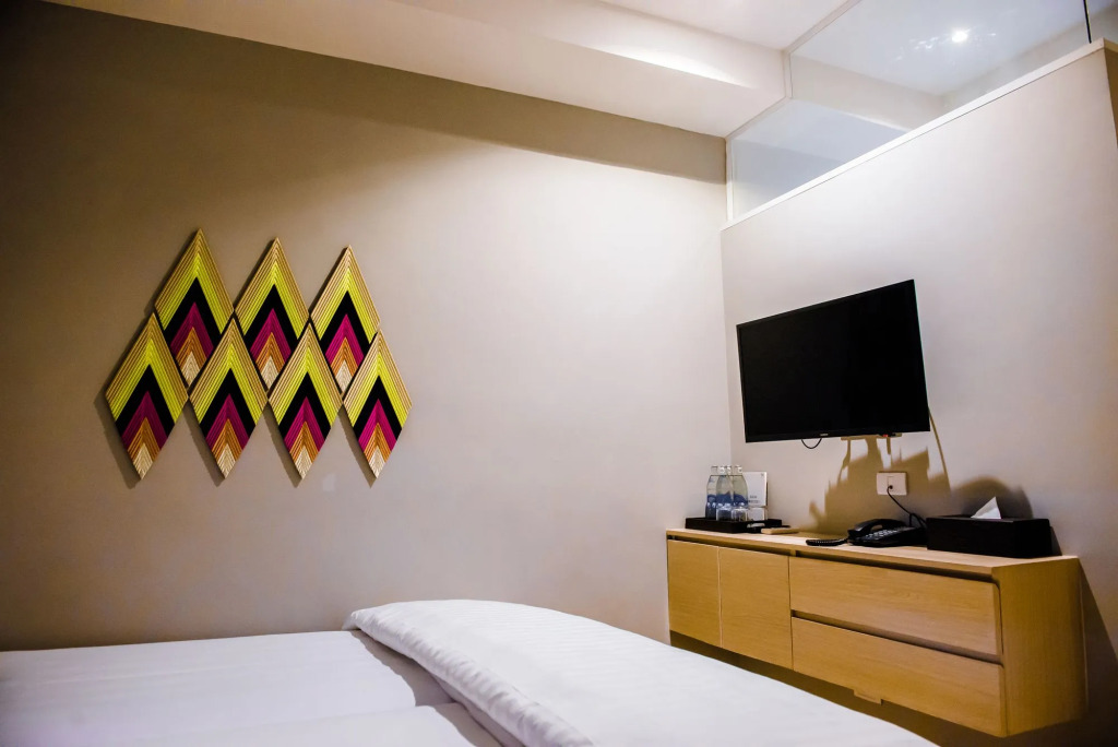 GN Luxury Hostel