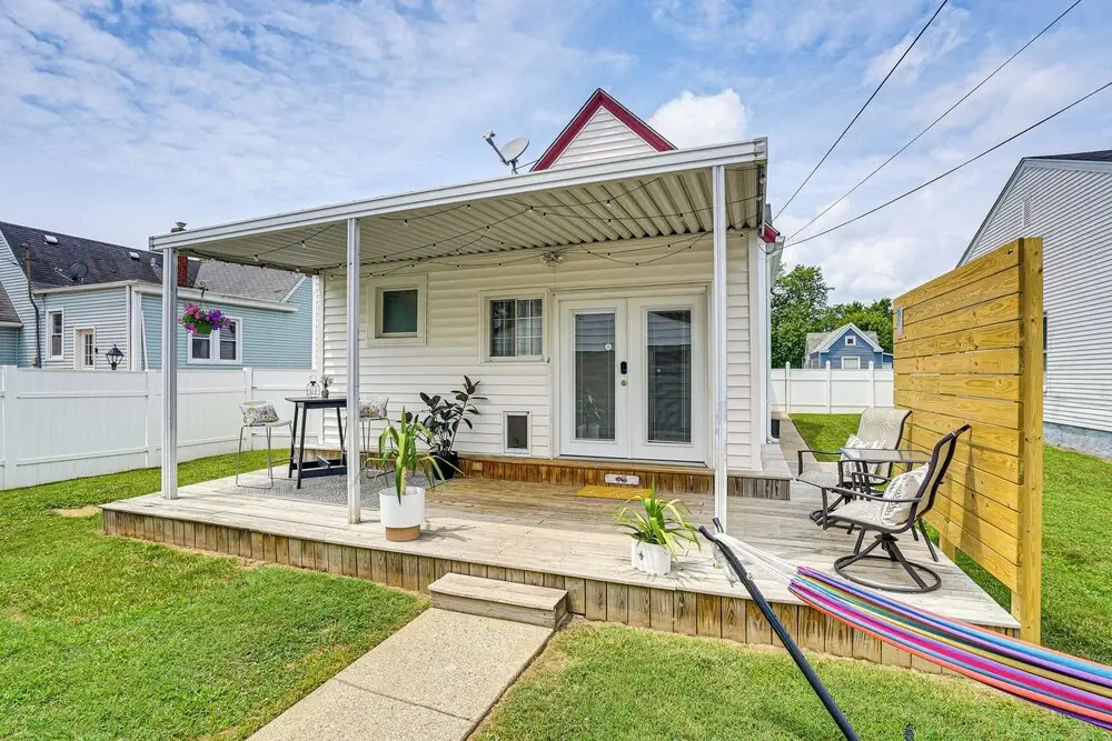 Home w/ Fenced Backyard, 6 Mi to Dtwn Louisville!