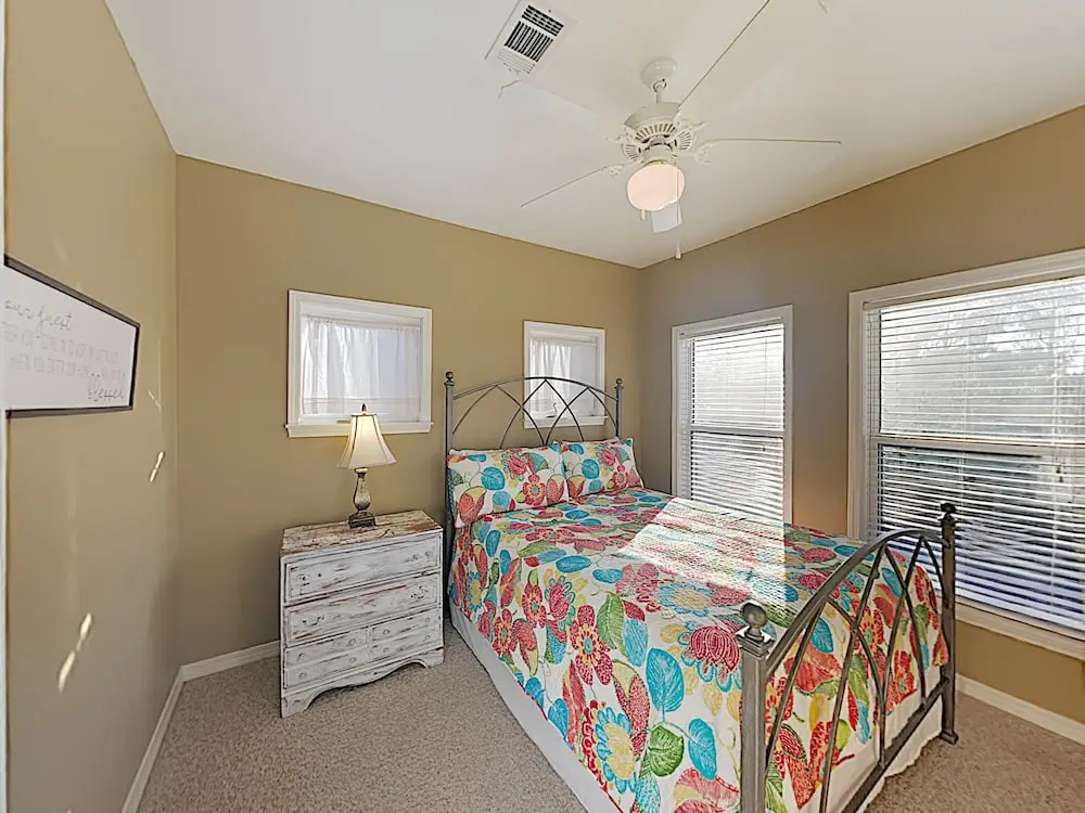 Breezy Old Florida Ge House Near Beach 3 Bedroom Home