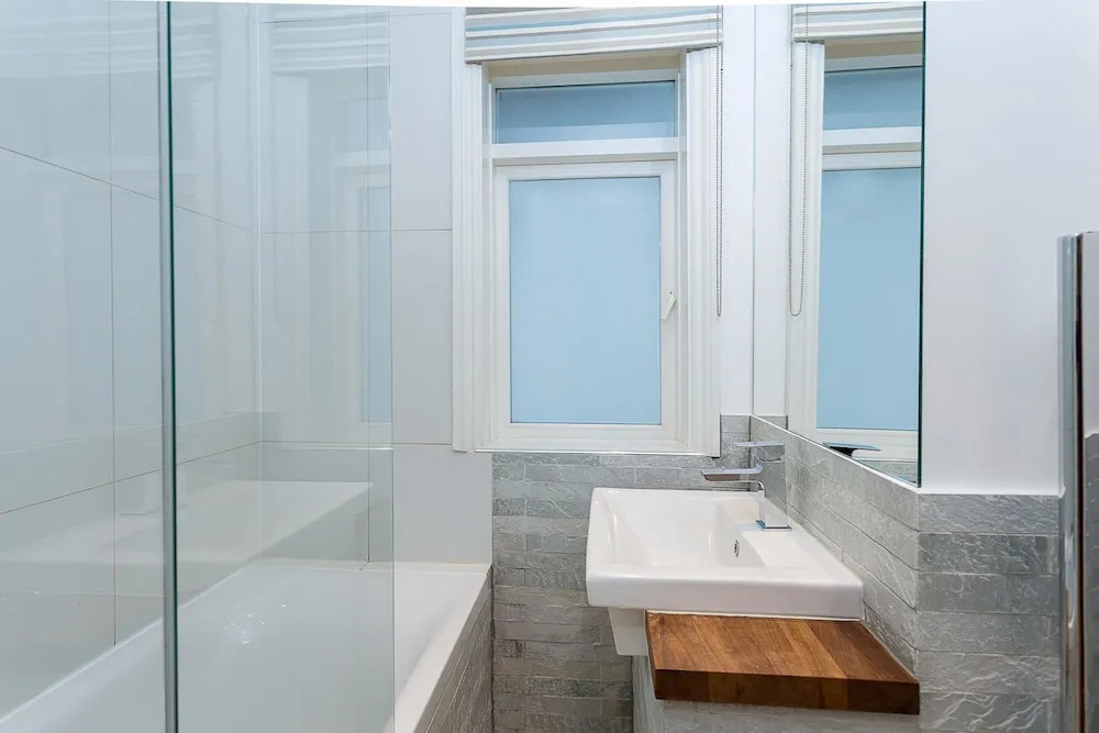 Bright 1 Bedroom Flat