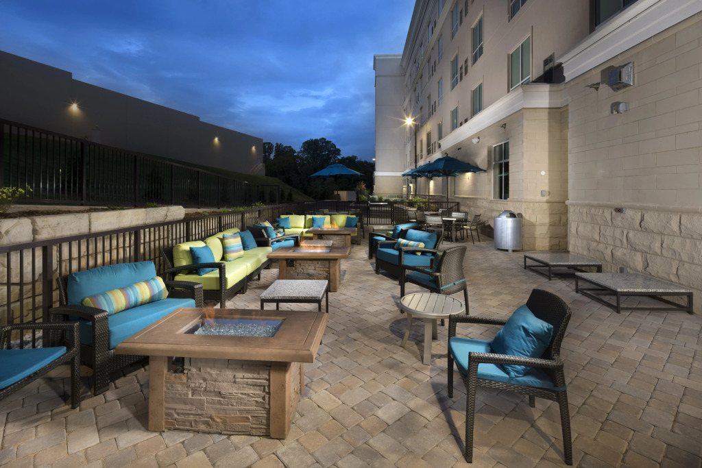 Holiday Inn & Suites Arden - Asheville Airport by IHG