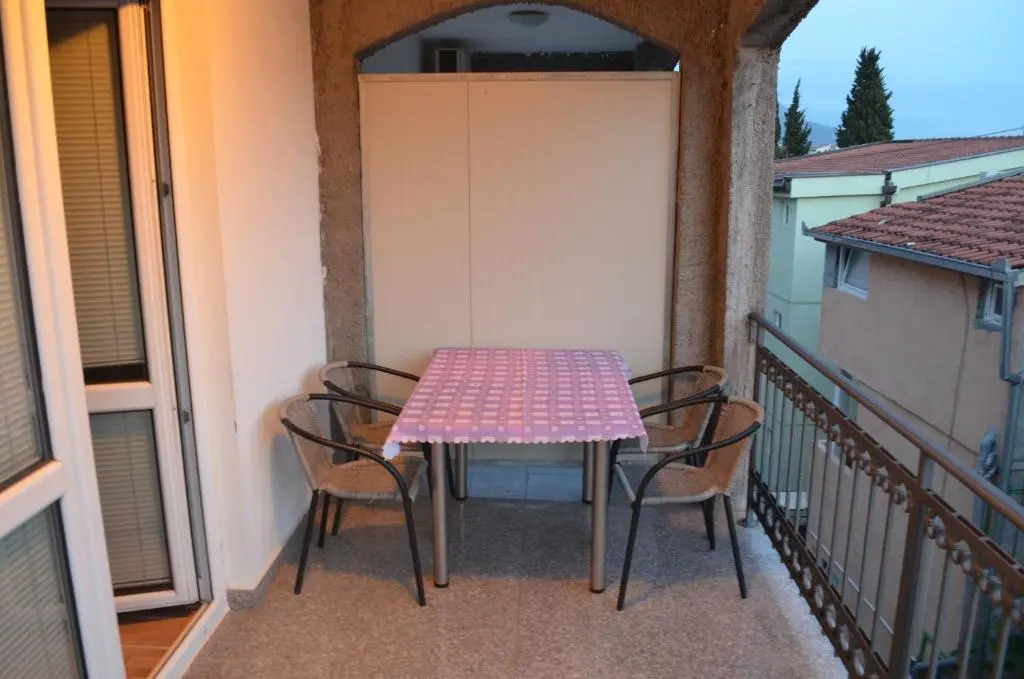 Apartment Folic Sutomore
