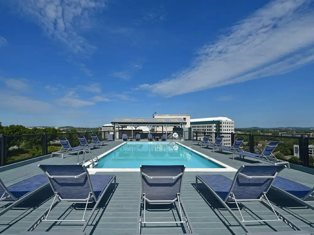 1 Bedroom Downtown Condo