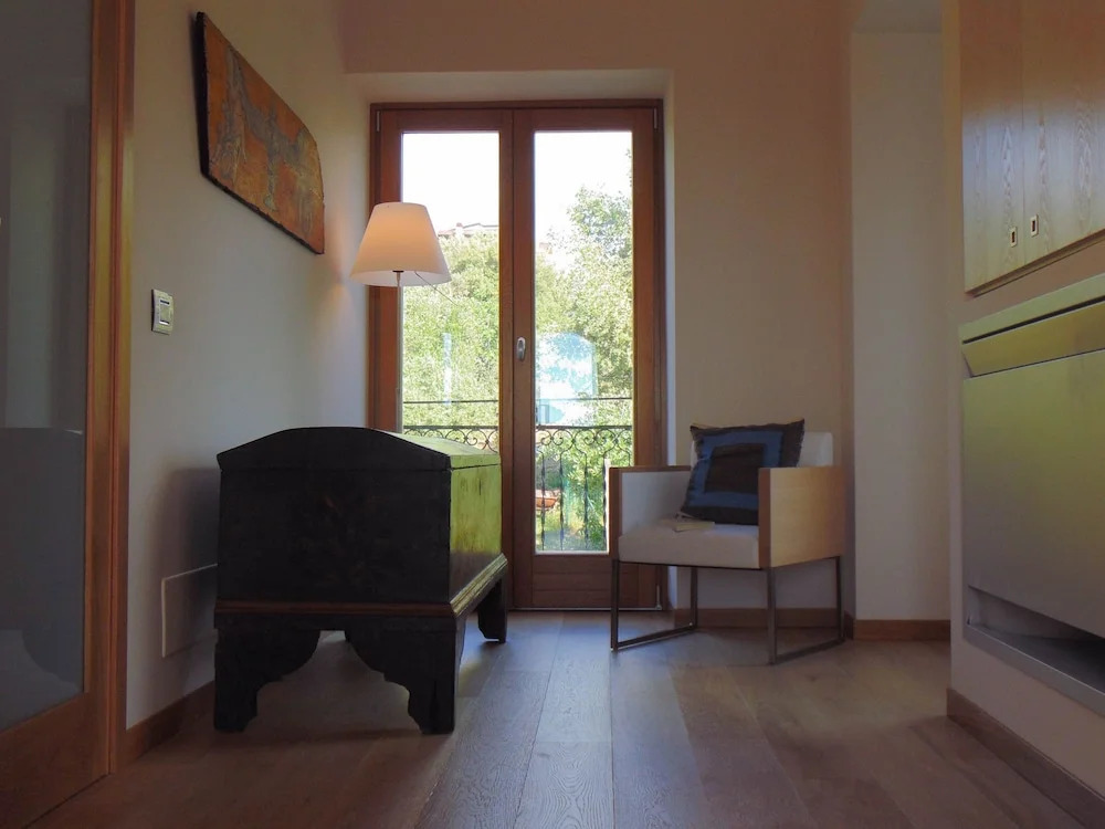 Alimunera Hotel