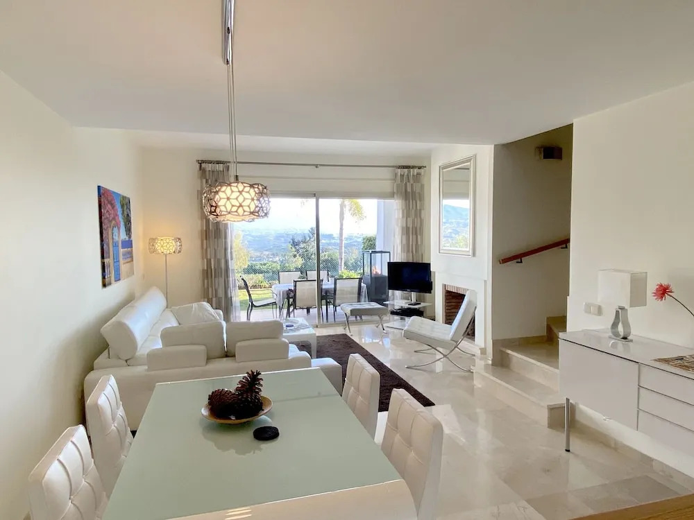 Tasteful Holiday Home in Cala de Mijas With Swimming Pool