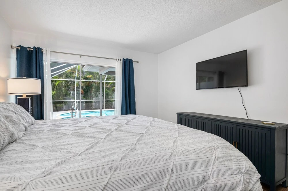 Bloom Lagoon 3 Bedroom Home by Redawning