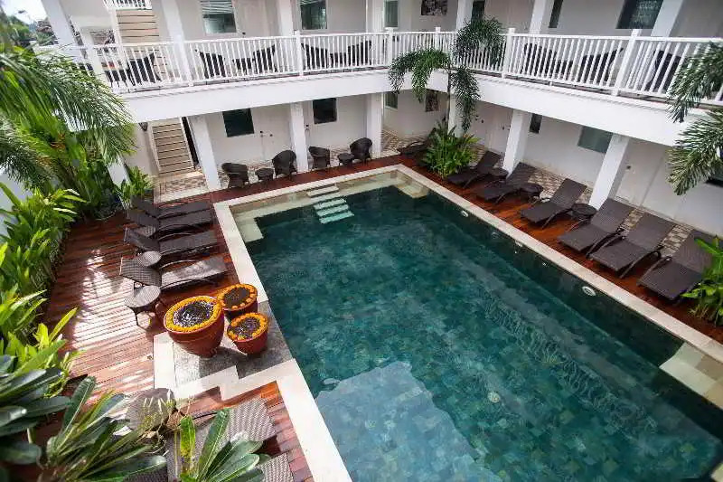 Heliconia Villa