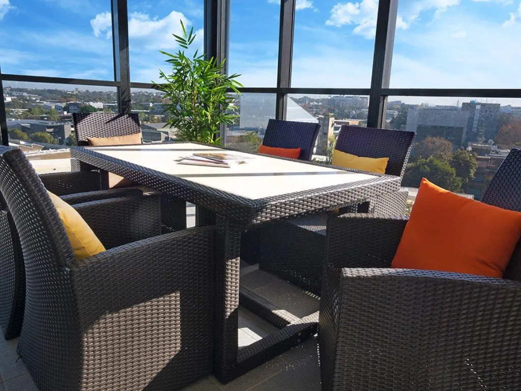 Value Suites Green Square