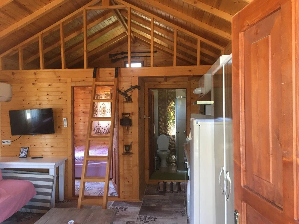 YALILI Wooden House