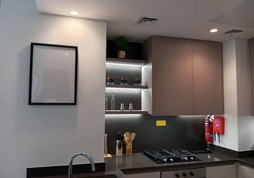 Luxury 1BR in Peninsula Five by Bespoke