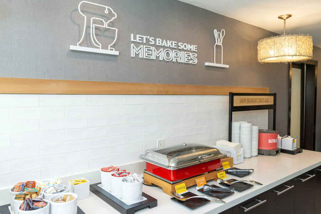 Hampton Inn & Suites, by Hilton - Vancouver Downtown