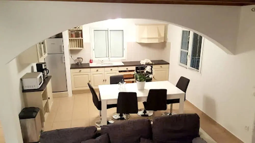 Villa With 4 Bedrooms in Saint-benoît, With Wonderful sea View, Privat