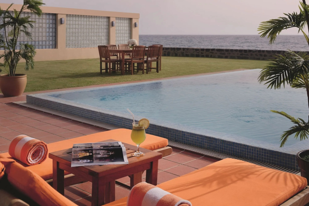 Al Nawras Island Resort