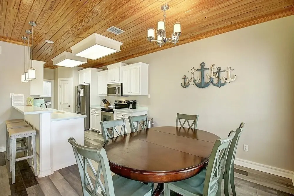 Follow the Sun Vw22 3 Bedrooms 2.5 Bathrooms Home
