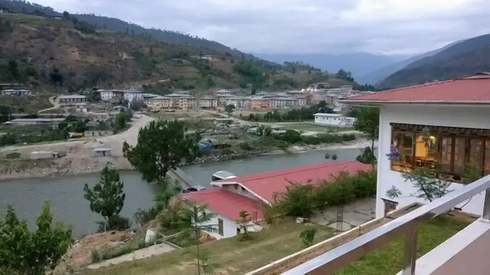 Khuru Resort
