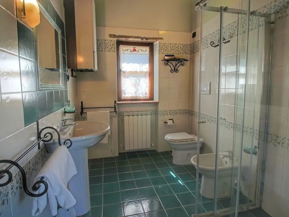 Cottage in Todi with Pool and Terrace