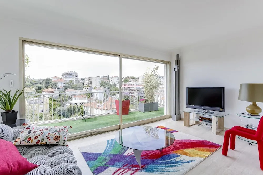 Le Mallory  Apartment 2