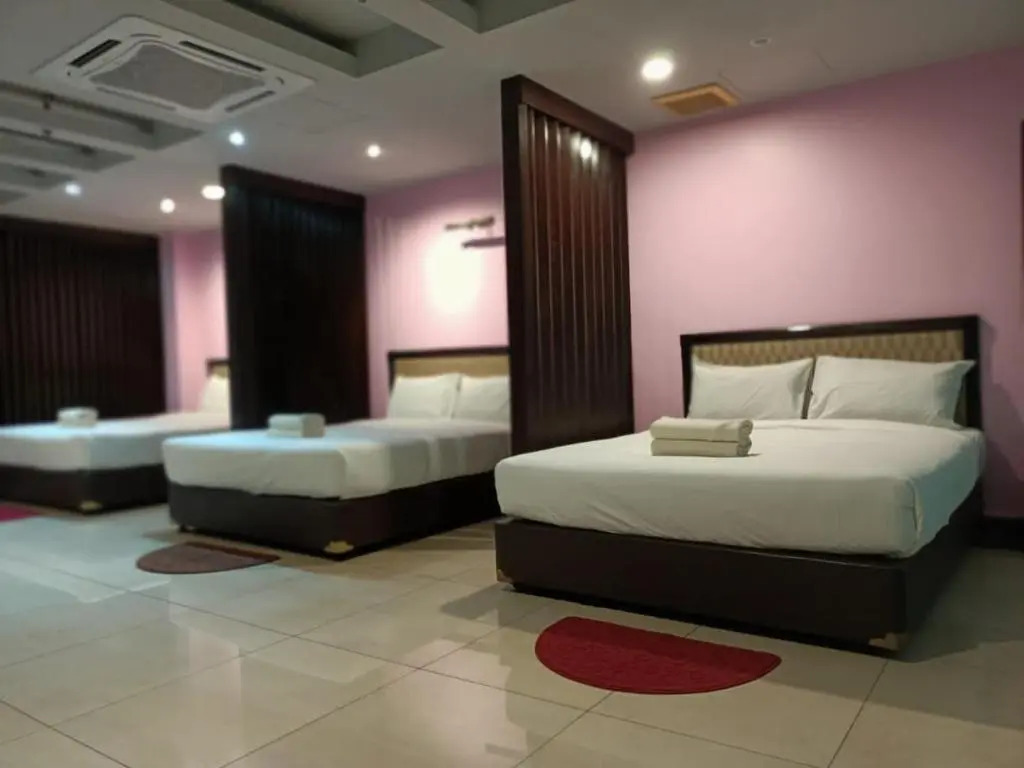Hotel Sri Sutra PJ 222