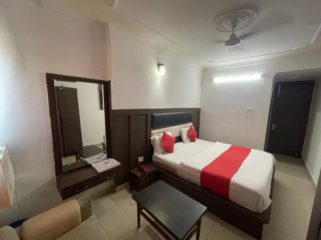 Hotel Himgiri