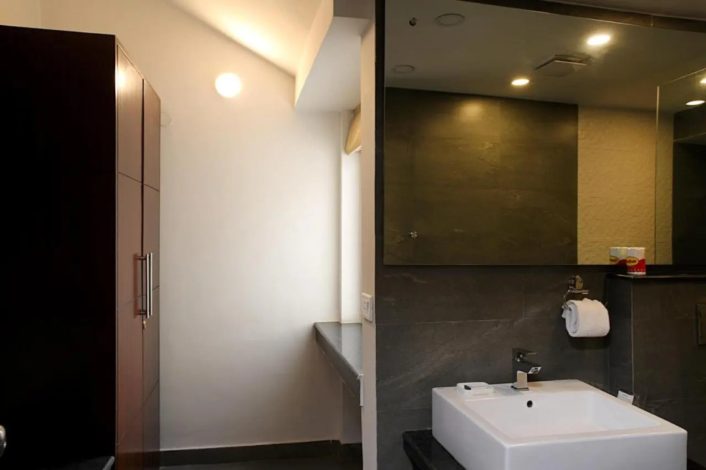 Ahuja Residency DLF Phase 2