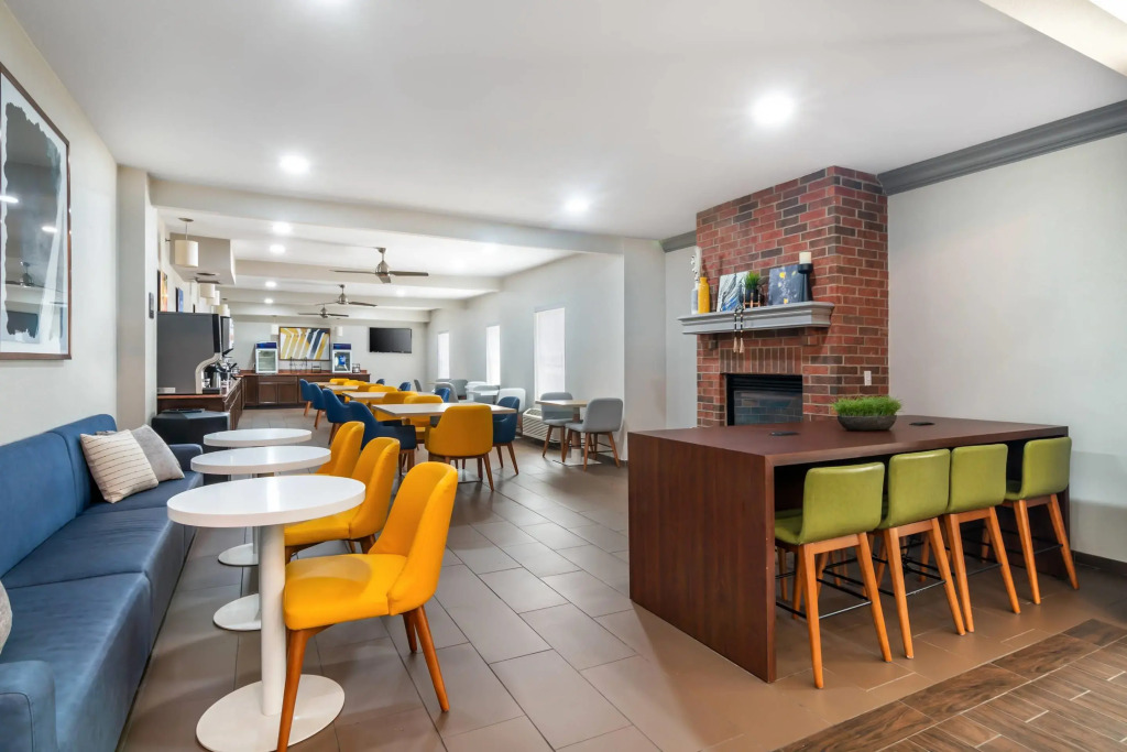Comfort Inn & Suites Chesterfield - St Louis