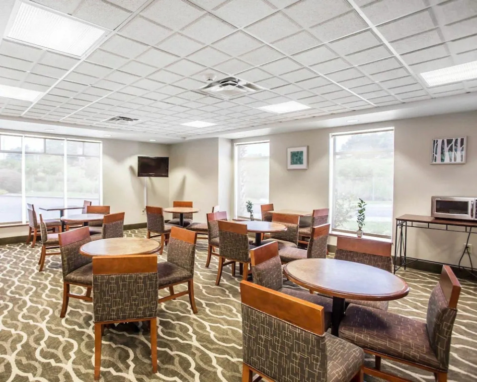 Comfort Inn & Suites