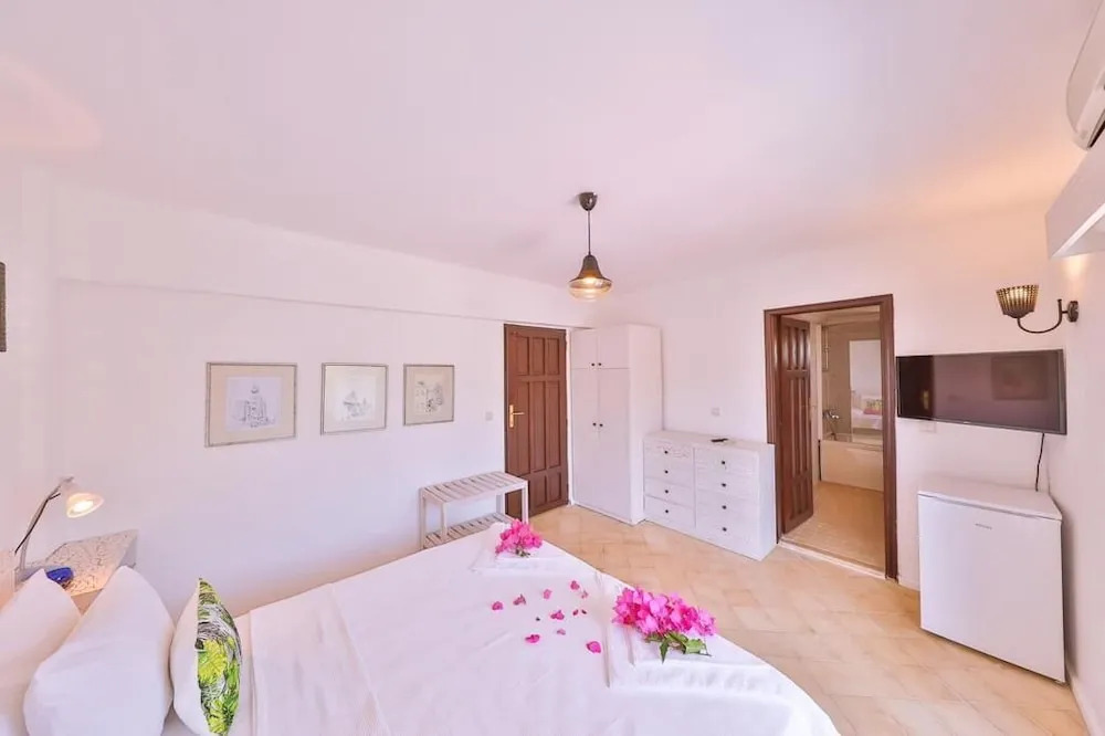 Tübin Kültür Evi