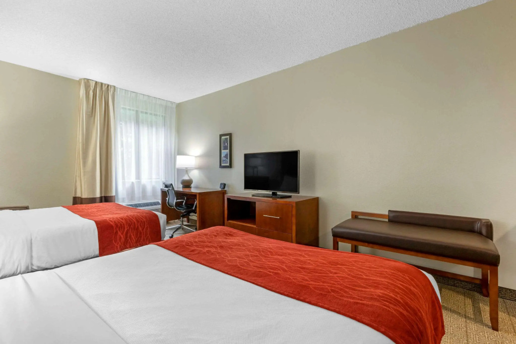 Comfort Inn & Suites Lenoir Hwy 321 Northern Foothills