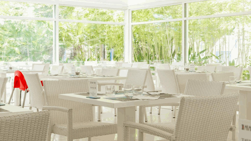 Araba Fenice Village