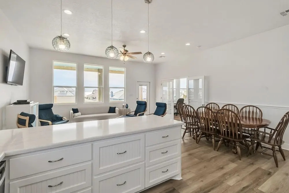 Birds Eye View 4 Bedroom Home by RedAwning