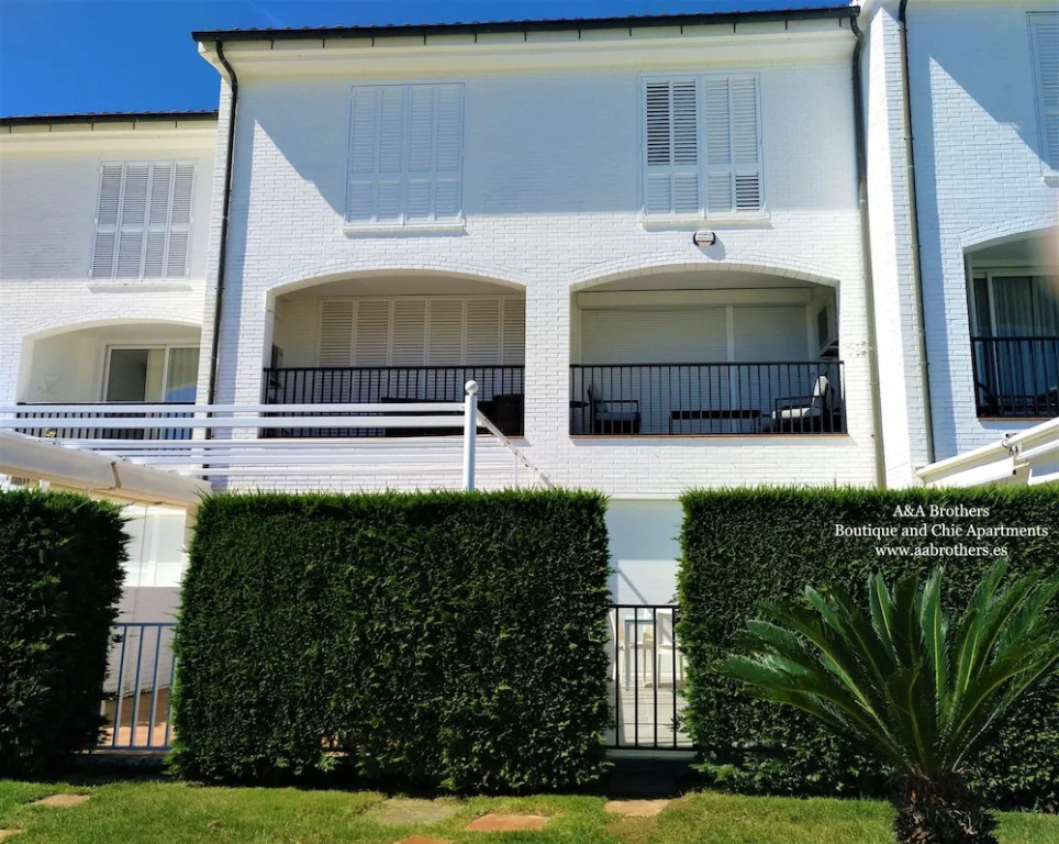 A&A Brothers -Boutique Suites Apartments