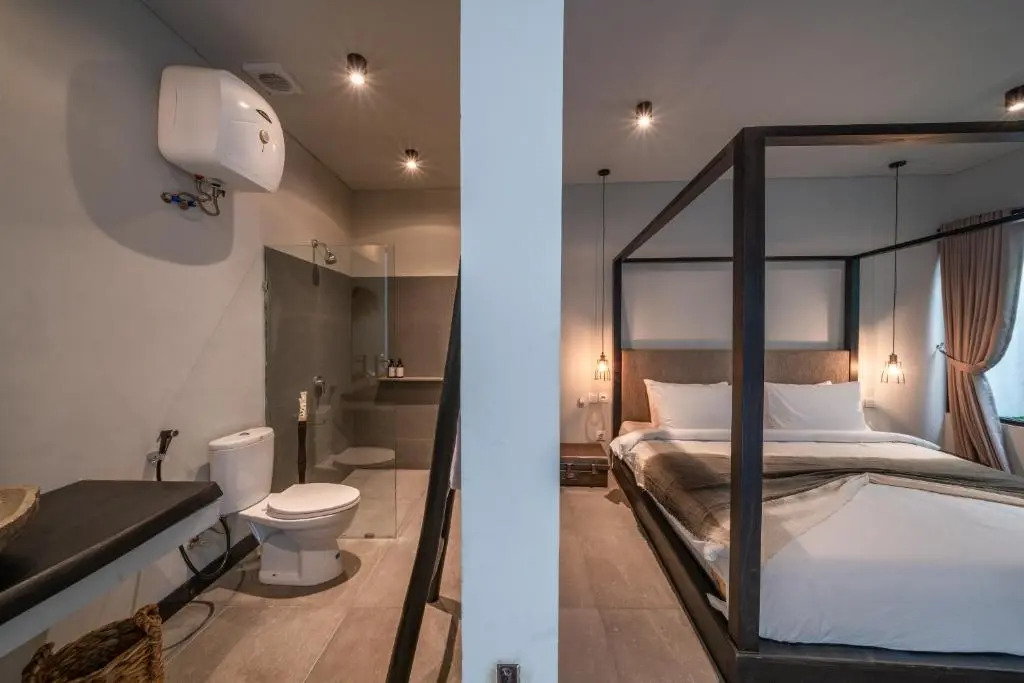 Villa Wiraja 1 - Modern 4 bdr villa in Berawa