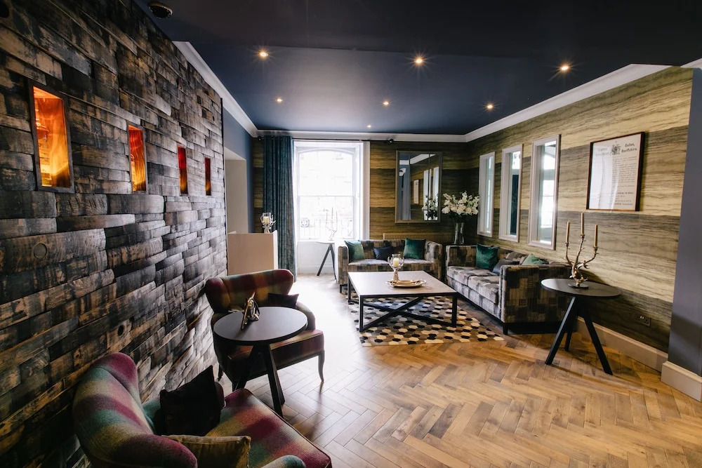 The Seafield Arms Hotel Cullen - Self Catering