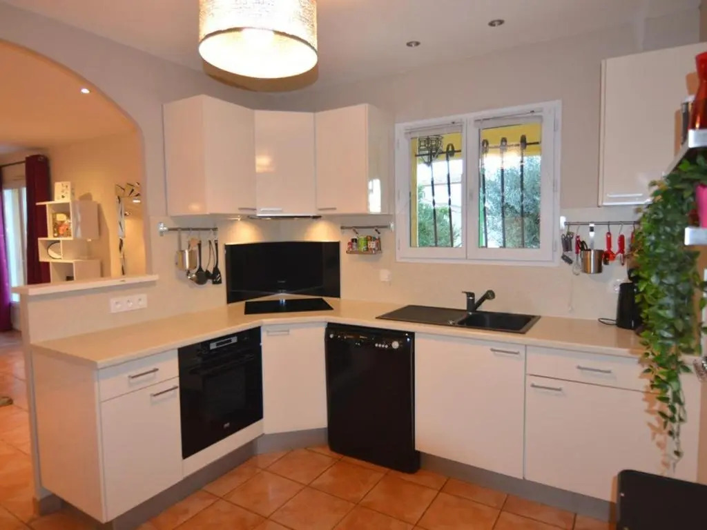 Villa 3 chambres à Mèze avec jardin et climatisation - FR-1-604-1