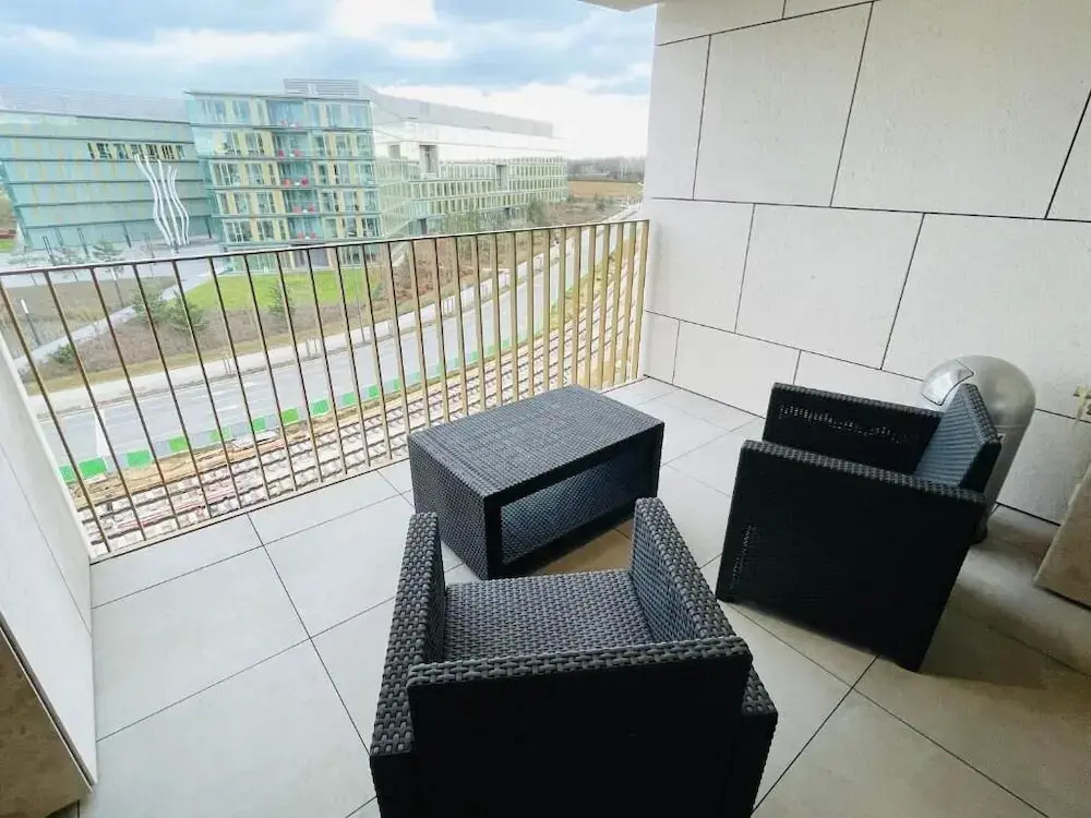 Luxury Flat with Parking & Large Terrace