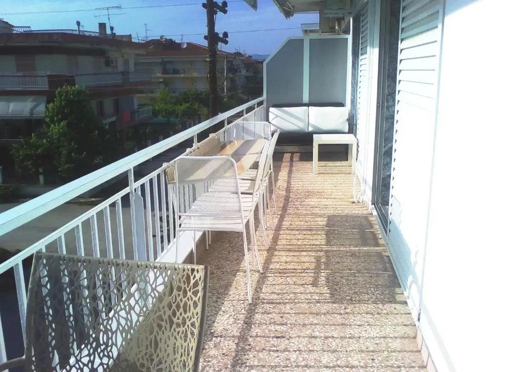 Themis 40 steps from beach