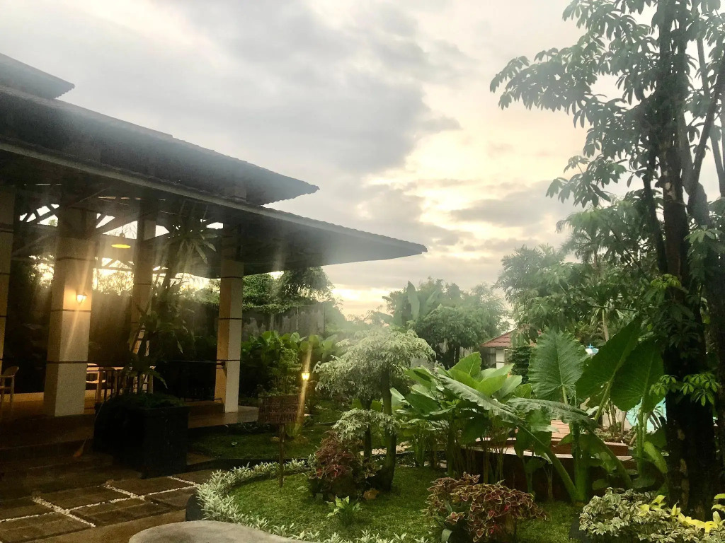Airy Sentul Raya Jakarta KM 49.5 Bogor
