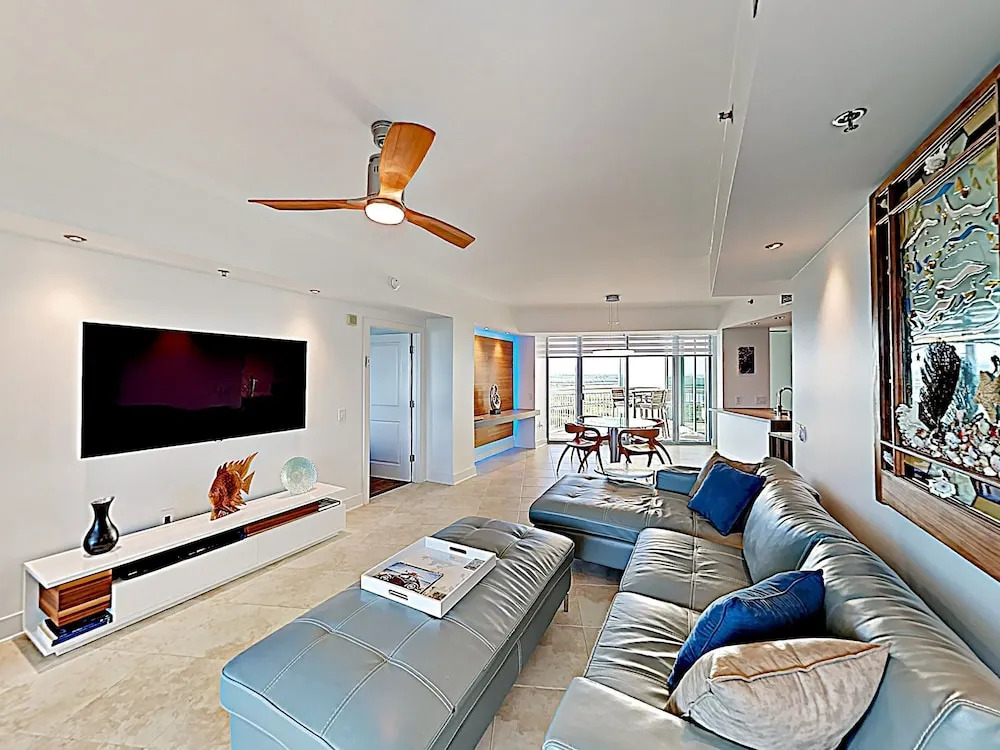 New Listing! Luxe Beachfront Oasis W/ Pools & Gym 2 Bedroom Condo