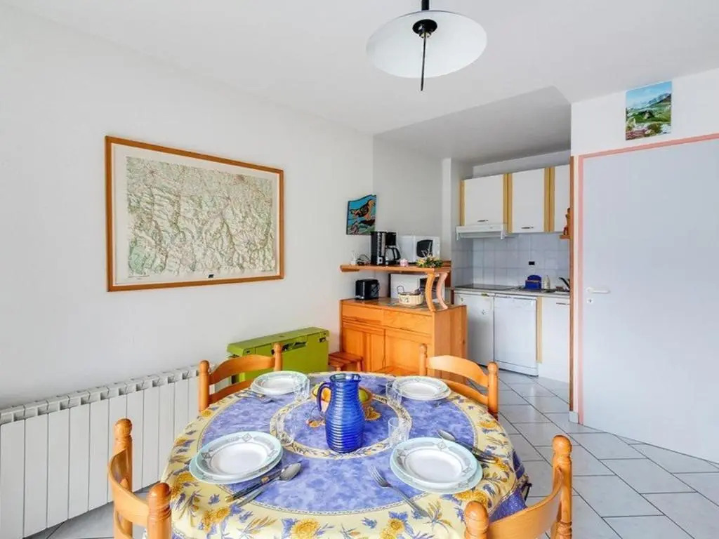 Appartement Esquièze-Sère, 3 pièces, 4 personnes - FR-1-402-42
