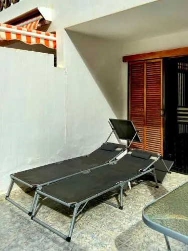 Victoria Court - 1 bed pool & sea view