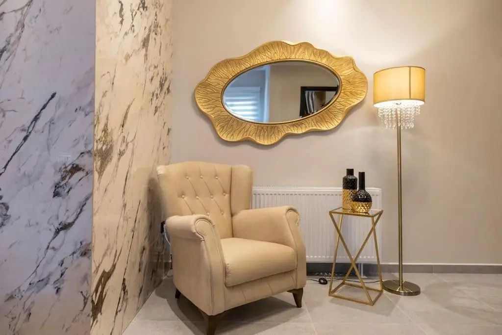Maison De Luxx A8 Central