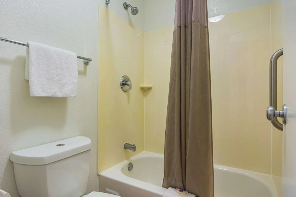Motel 6-Tucker, GA - Atlanta Northeast