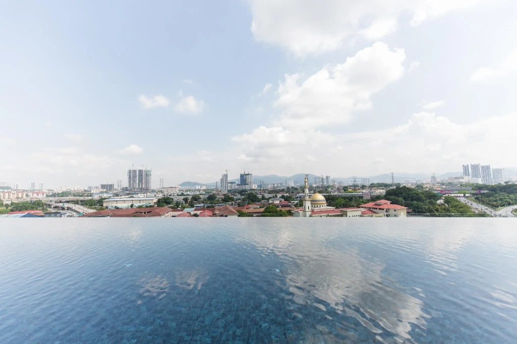 Flexus Signature By Luxury Suites Asia