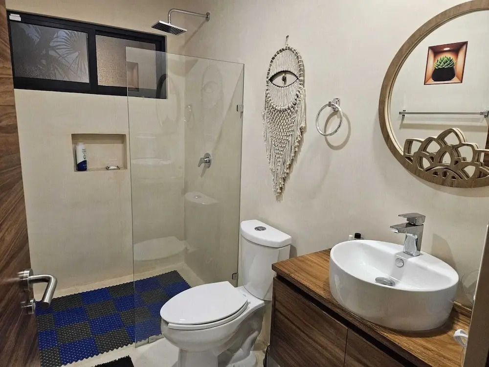 Elegant 1 Bedroom - 1 bathroom Apartment